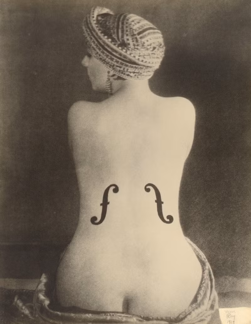 Bức ảnh đắt nhất lịch sử. Le Violon d'Ingres. Ảnh: Wikipedia.