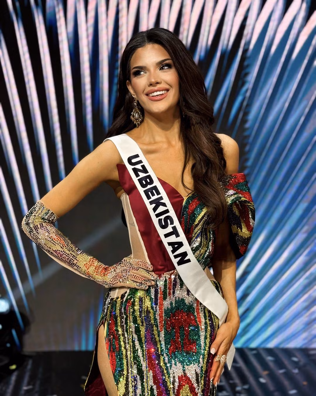 Người đẹp Uzbekistan - Nigina Fakhriddinova.