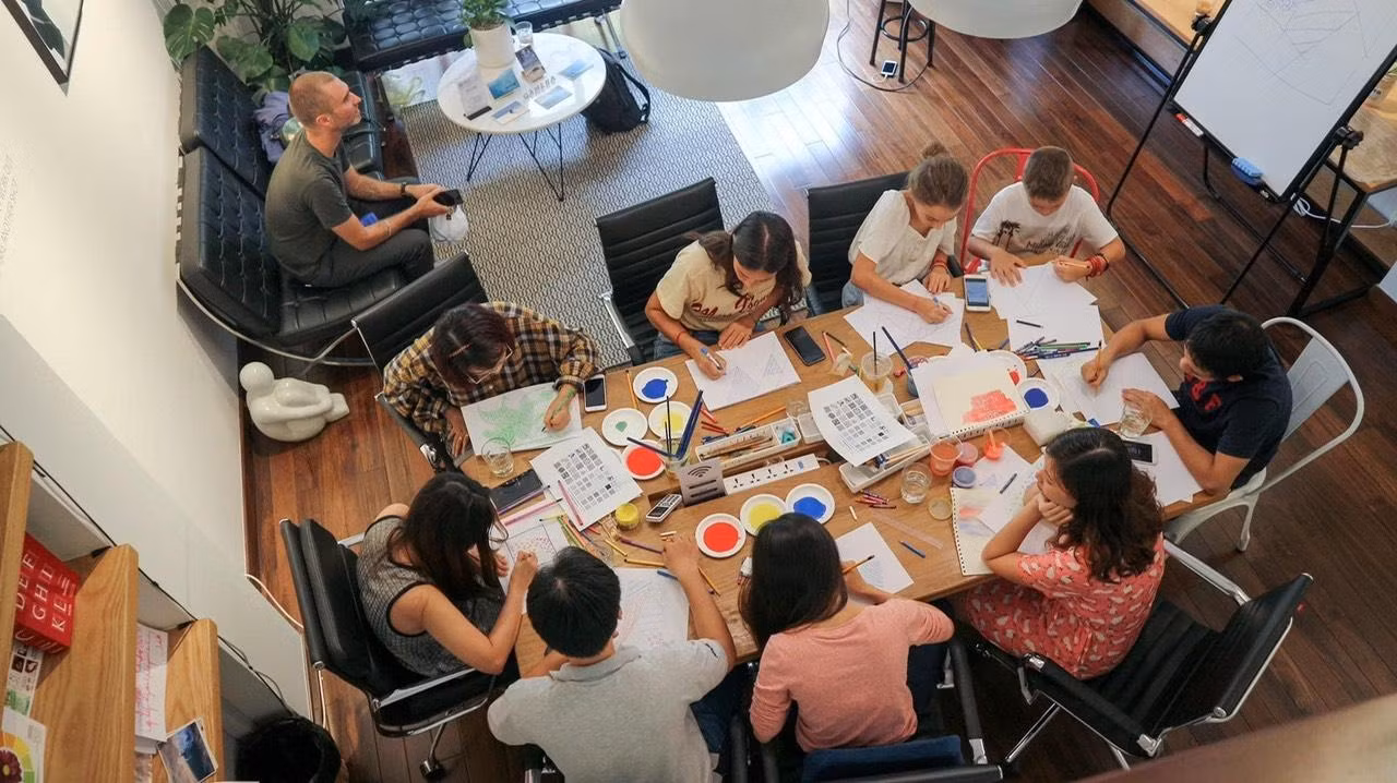 Nhiều bạn trẻ đã tìm đến ‘The Workshop’ để trải nghiệm vào cuối tuần.
