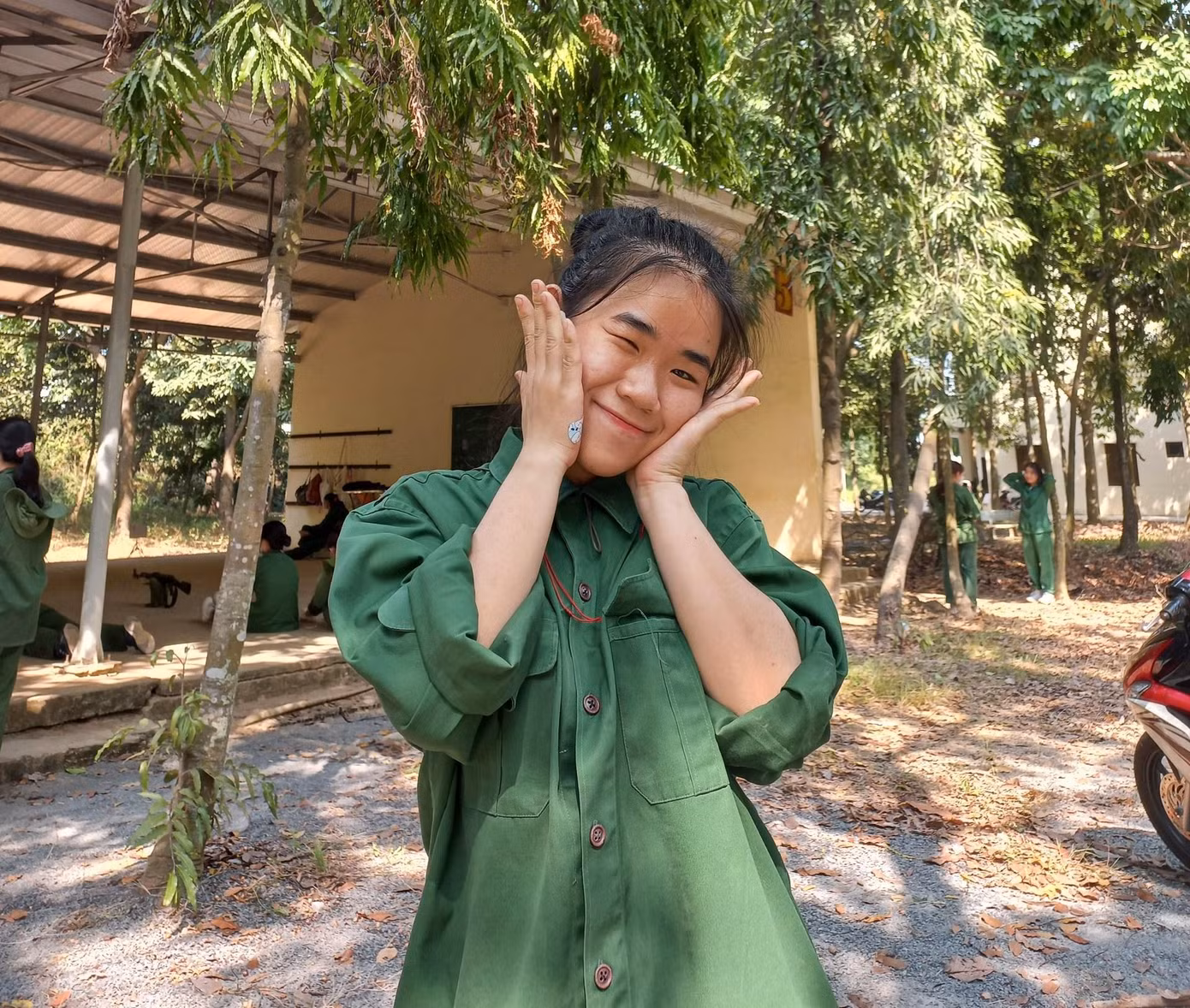 Ngô Thị Thanh Huyền chia sẻ về những mong muốn khi sống xa nhà.