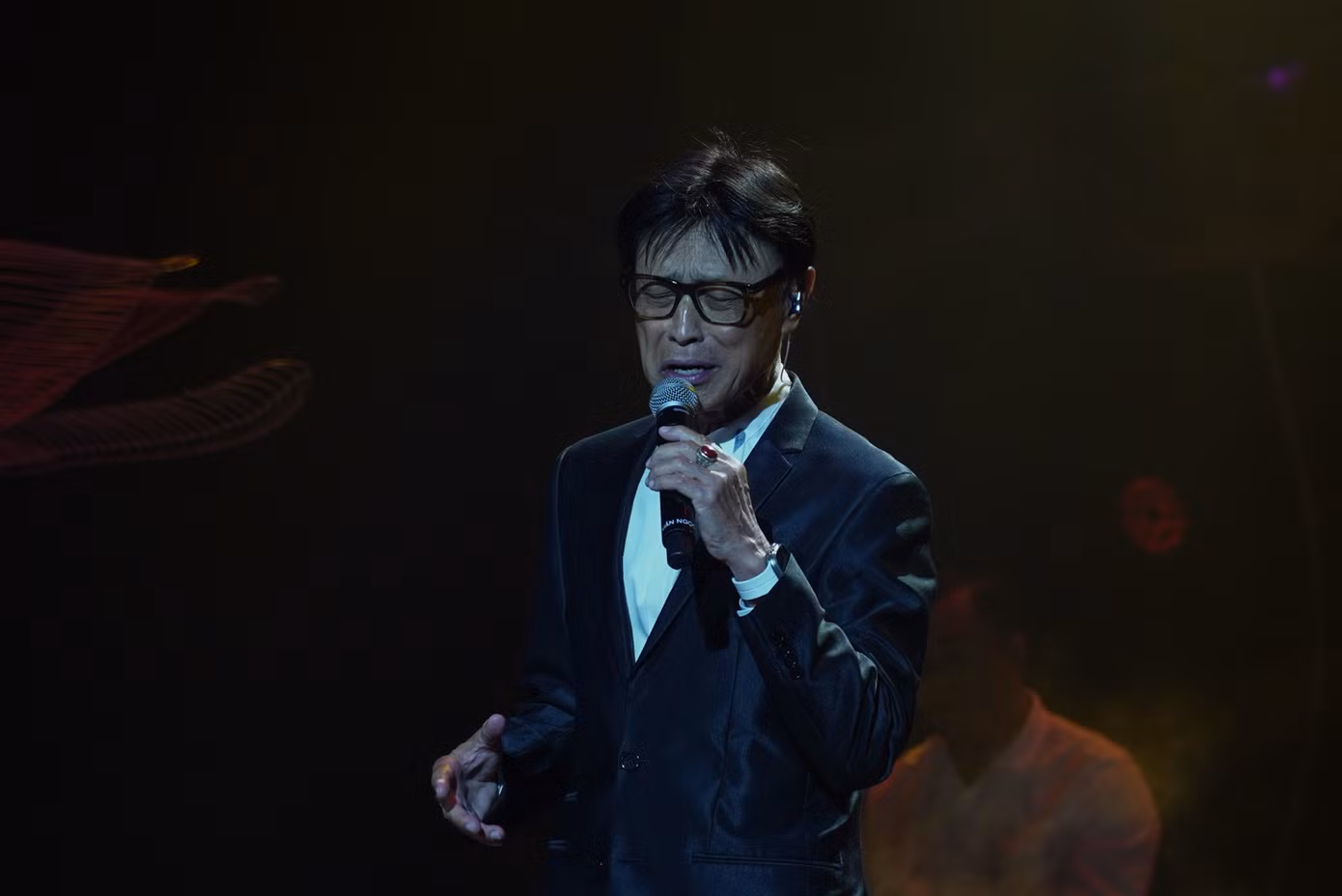 Nhạc sĩ Phạm Duy từng nói: "Nhạc của tôi là nhạc của một đời người," và thực sự, âm nhạc của ông không chỉ kể câu chuyện của riêng ông mà còn là câu chuyện của cả một dân tộc, với những niềm vui, nỗi buồn, và những khát vọng lớn lao.