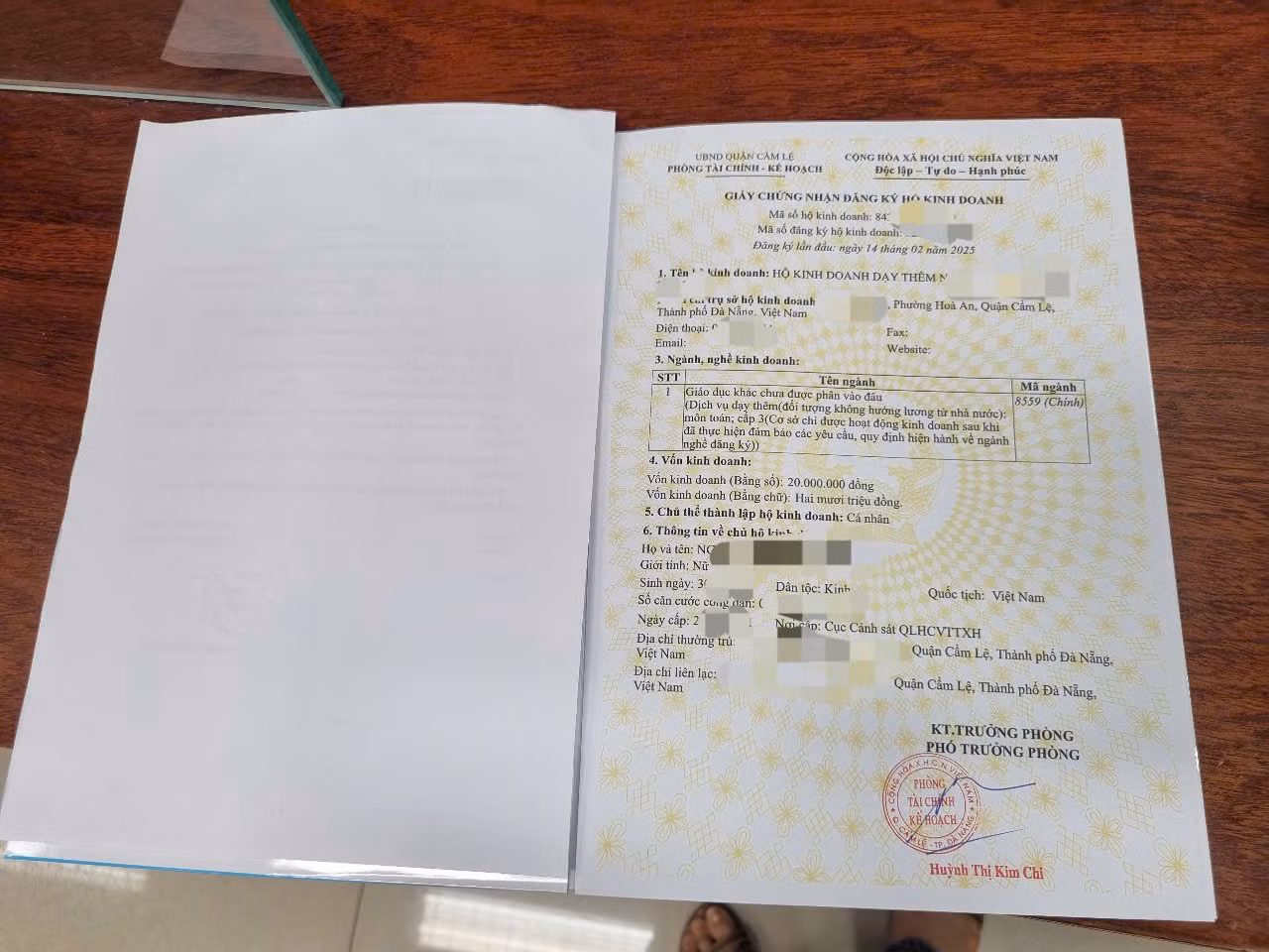 Sau khi đăng ký thành công, Phòng Tài chính kế hoạch sẽ gửi thông tin về cho xã, phường để thuận tiện quản lý. Cơ sở dạy thêm phải công khai trên cổng thông tin điện tử hoặc niêm yết tại nơi cơ sở dạy thêm đặt trụ sở về các môn học được tổ chức dạy thêm; thời lượng dạy thêm đối với từng môn học theo từng khối lớp; địa điểm, hình thức, thời gian tổ chức dạy thêm, học thêm; danh sách người dạy thêm và mức thu tiền học thêm trước khi tuyển sinh các lớp dạy thêm, học thêm.