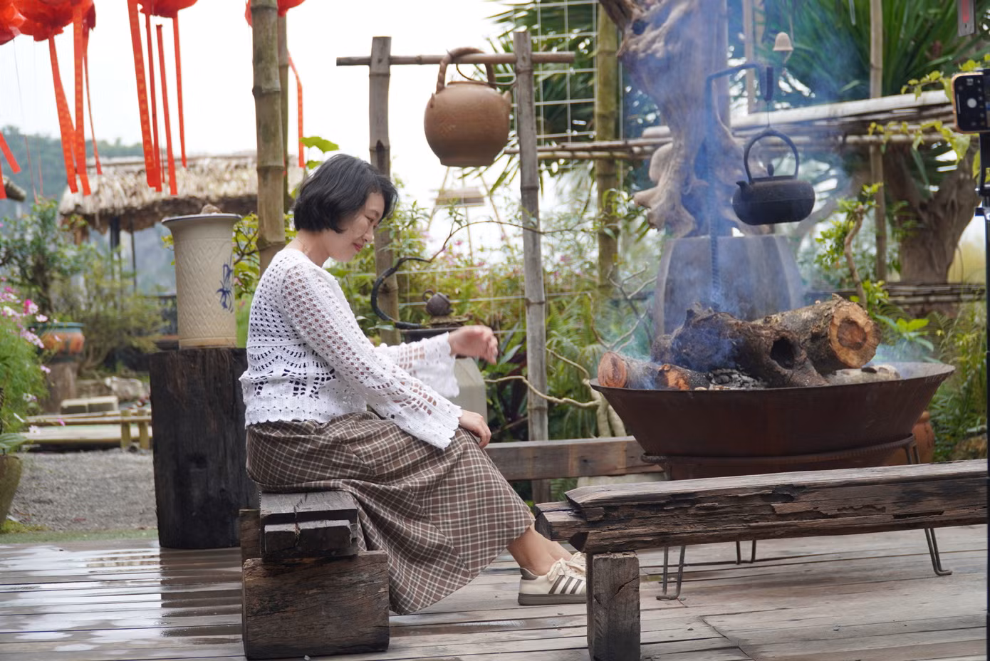 Góc nào trong chùa cũng đẹp, mang lại cảm giác an yên. Chùa nhắc nhở mọi người "được sống trong niềm an lạc là điều may mắn giữa cuộc đời này".