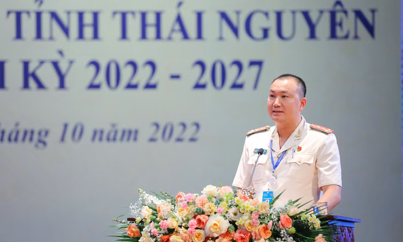 Phiên thứ hai Đại hội đã có hai tham luận được trình bày. Ảnh: Trọng Tài