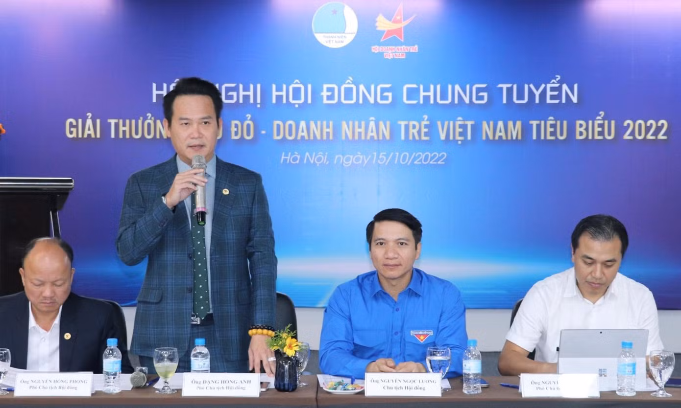 Anh Đặng Hồng Anh phát biểu tại hội nghị. Ảnh: BTC