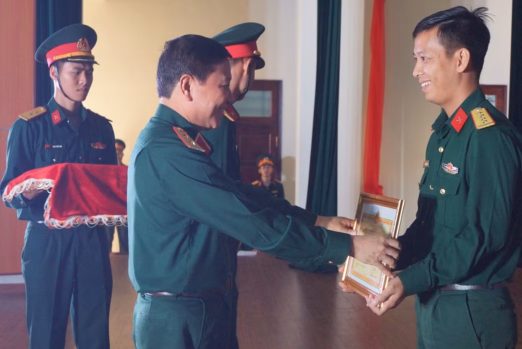 Tuổi trẻ Quân đội ‘nói không’ với vi phạm pháp luật ảnh 2
