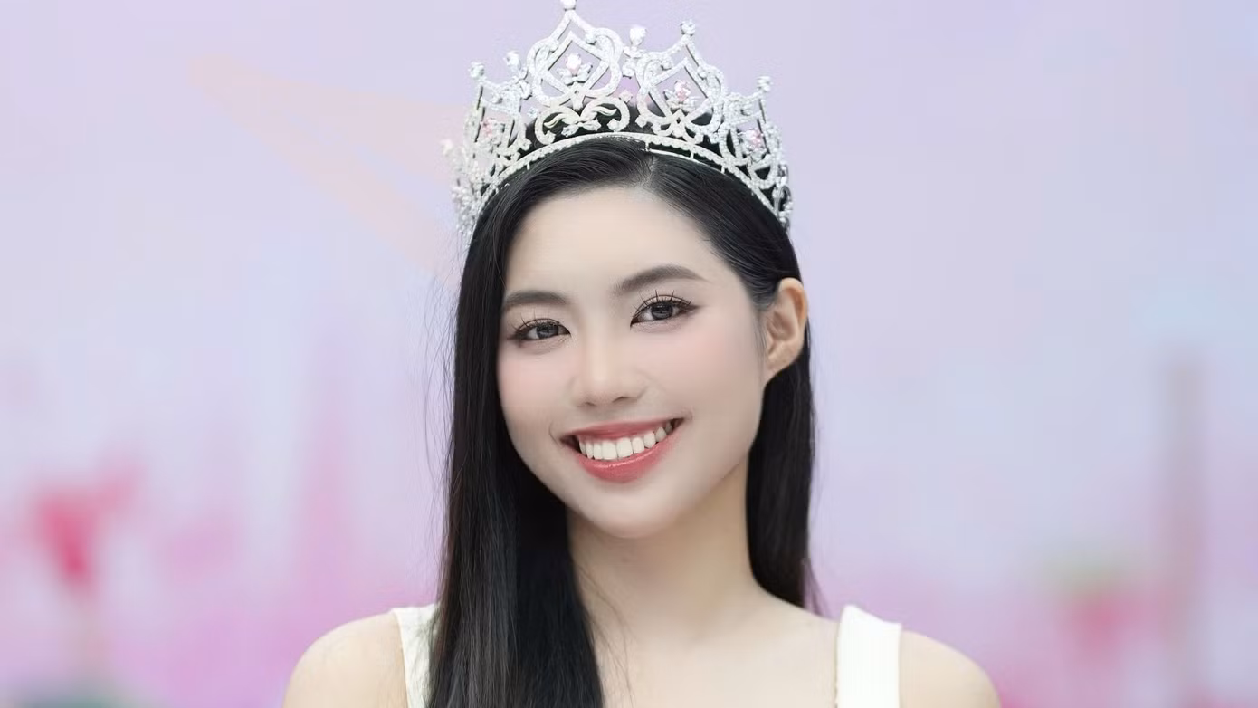 Á hậu 1 Trần Ngọc Châu Anh chia sẻ Hoa hậu Việt Nam là bước đệm quý giá để cô hoàn thiện bản thân.
