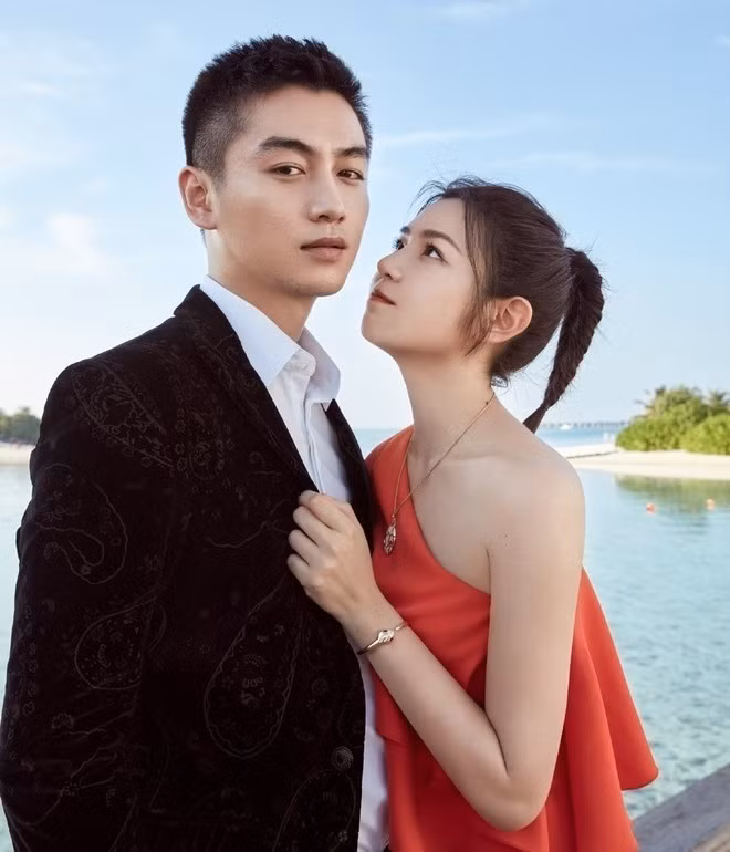 Chứng kiến hành trình hôn nhân của cả hai, nhiều người khán giả tiếc nuối: "Không quá bất ngờ vì tin đồn đã có từ lâu. Đám cưới của họ từng ngọt ngào vậy mà", "Úp mở cuối cùng cũng là thật. Rốt cuộc ngôn tình showbiz chỉ để tham khảo", "Ngọt ngào đến mấy cũng tan thành mây"...