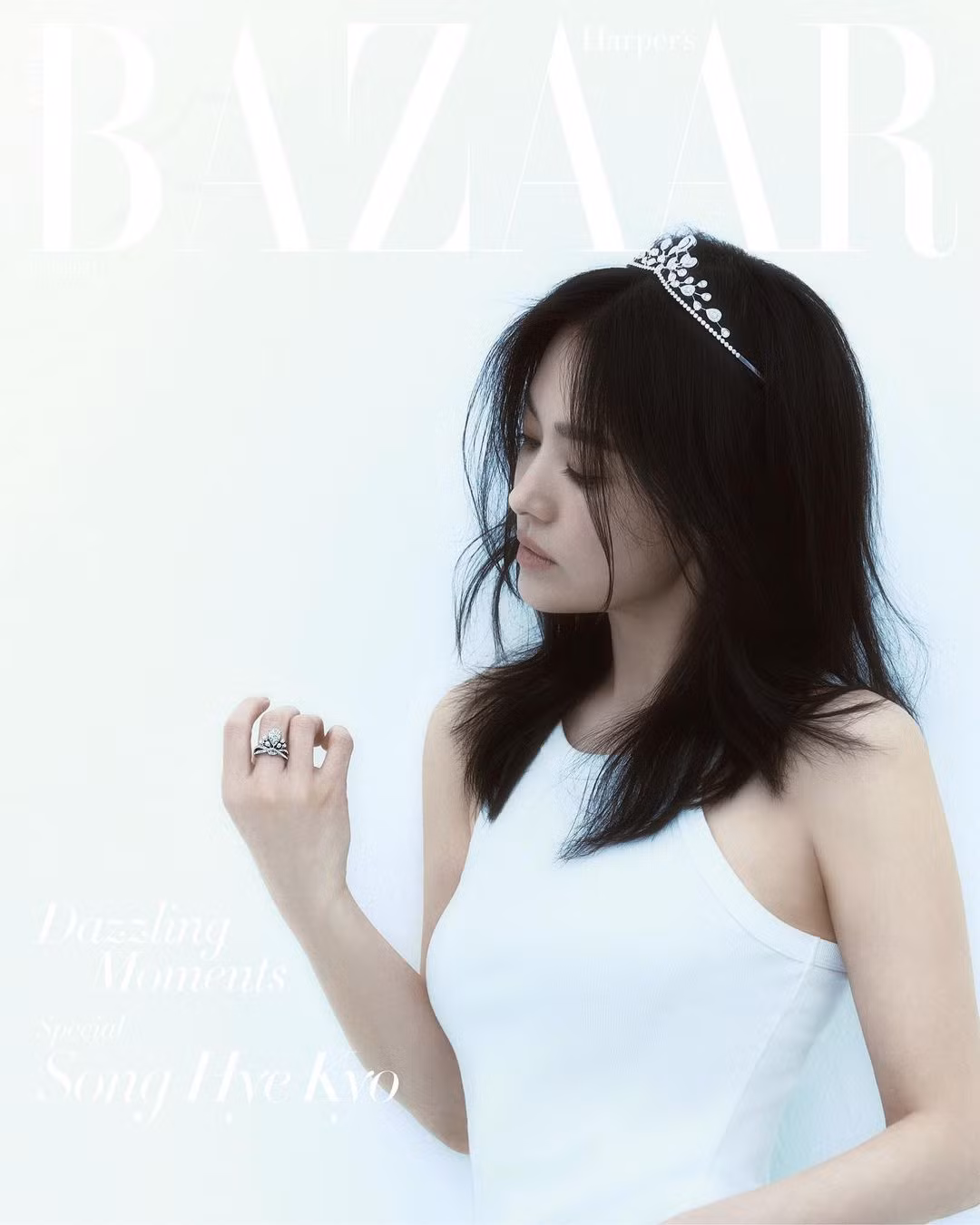 Hình ảnh mới nhất của Song Hye Kyo trên tạp chí Harper's Bazaar.