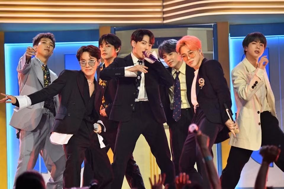 BTS diễn tại Billboard Music Awards 2019.