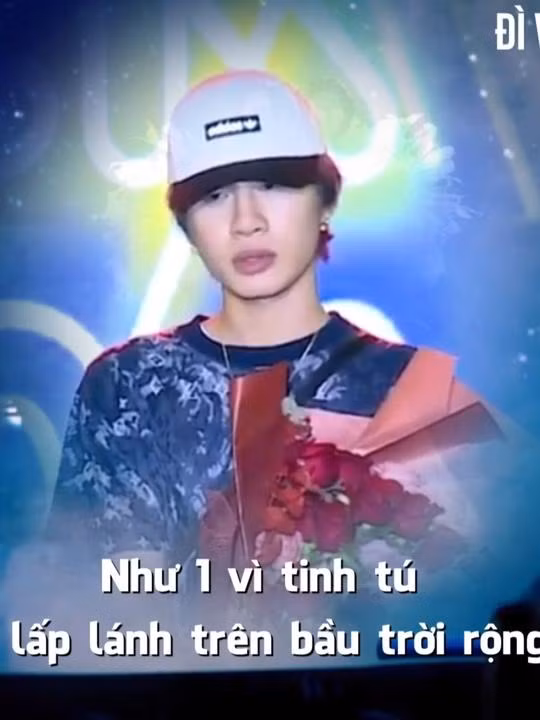 Ca sĩ Jack luôn có tên trong nhiều bài nhạc chế, hình ảnh meme trên mạng xã hội vì đời tư tai tiếng.