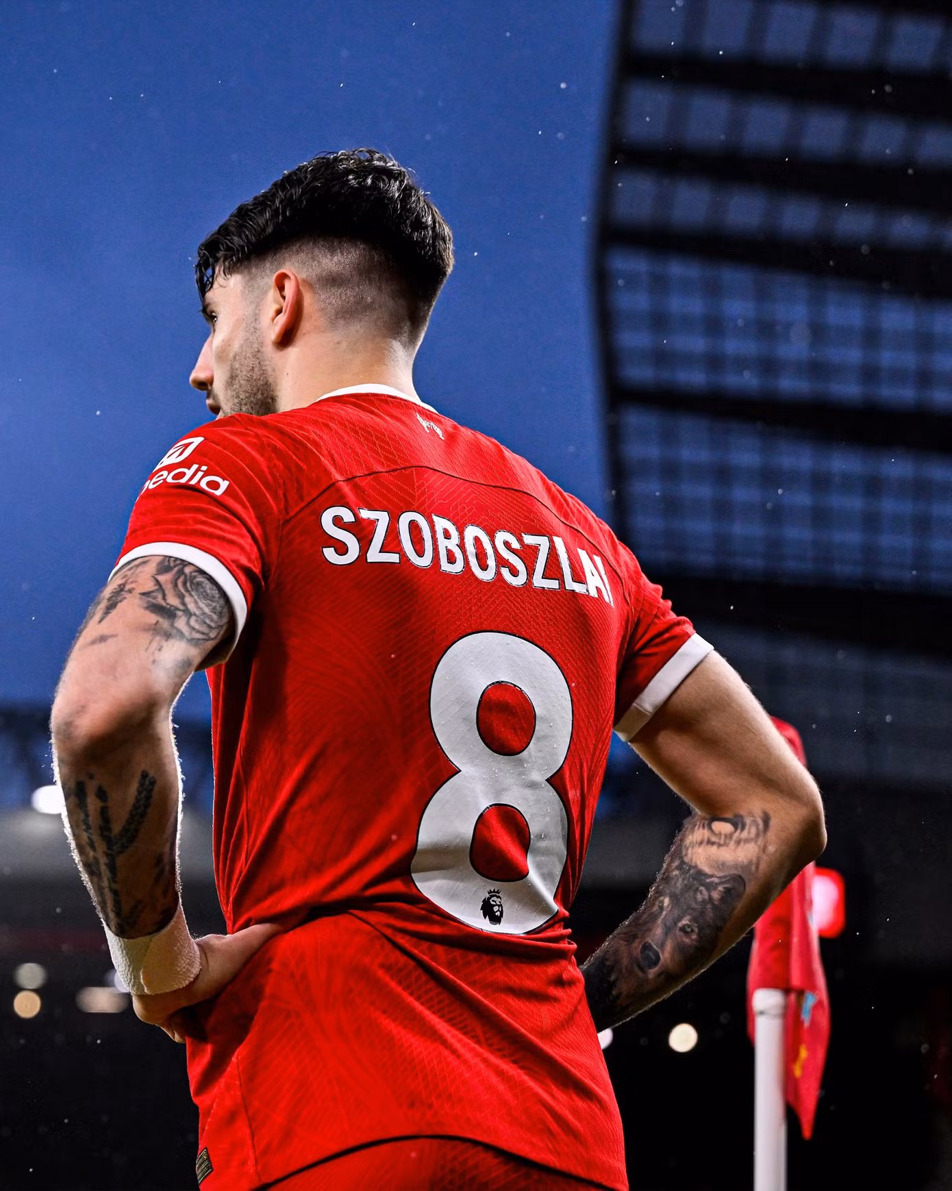 Liverpool ký hợp đồng với Szoboszlai từ RB Leipzig vào tháng 7/2023 bằng cách kích hoạt điều khoản giải phóng. Lữ đoàn đỏ cũng đã trao cho tiền vệ này chiếc áo số 8 huyền thoại của cựu đội trưởng Steven Gerrard ngay sau khi người tiền nhiệm là Naby Keita gây thất vọng và rời Anfield. Szoboszlai đã mặc áo số 17 ở RB Leipzig và mặc áo số 10 cho Hungary.