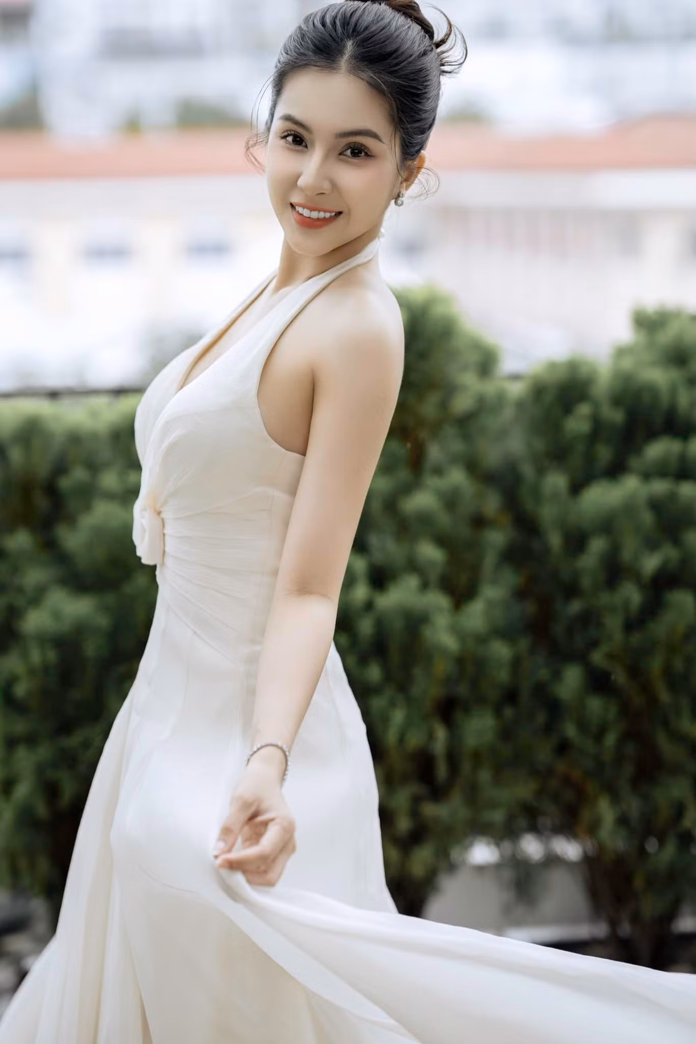 Thiên An (trái) thông qua luật sư cho biết chưa nhận được thông báo từ tòa và nói Jack đã ngừng chu cấp cho con từ giữa năm 2022, không đồng ý giám định ADN, từ chối xác nhận khai sinh. Thiên An (trái) thông qua luật sư cho biết chưa nhận được thông báo từ tòa và nói Jack đã ngừng chu cấp cho con từ giữa năm 2022, không đồng ý giám định ADN, từ chối xác nhận khai sinh.