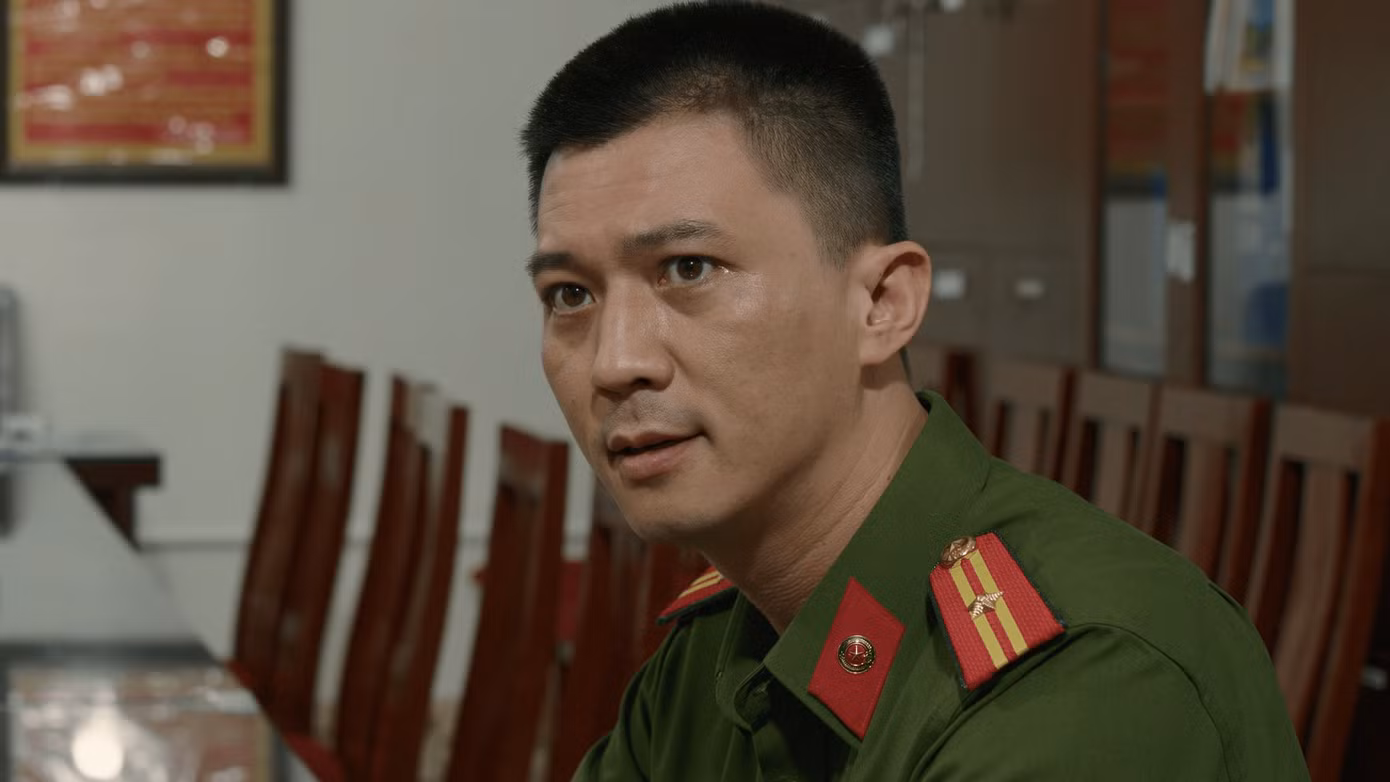 Minh Hương (trái), Hà Việt Dũng đóng chính trong Đội điều tra số 7.