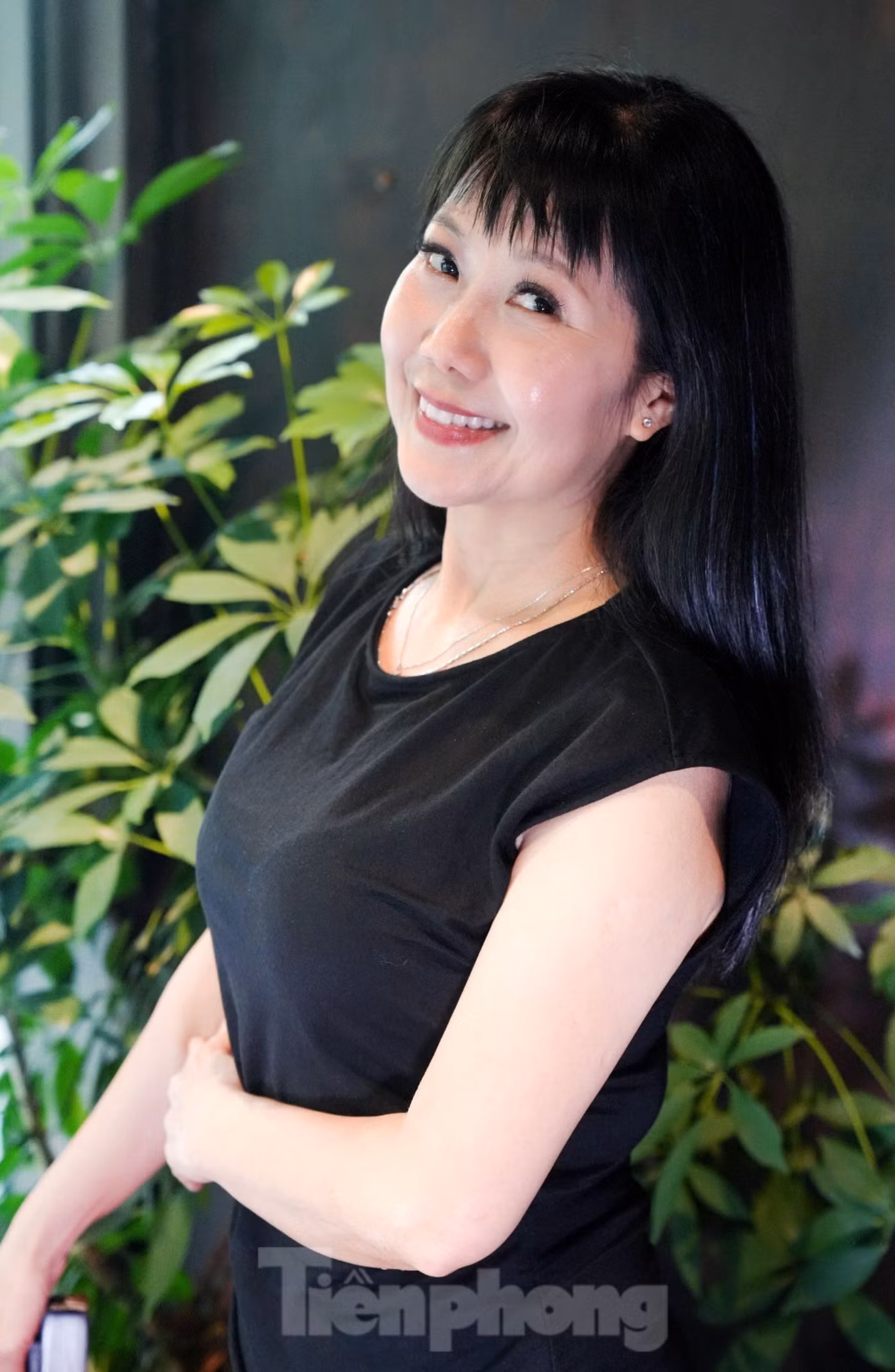 Ban đầu, Hương Tươi lưỡng lự khi nhận vai vì sợ màu sắc nhân vật bị trùng lặp với những vai diễn trong quá khứ. Tuy nhiên, chị dành niềm tin cho đạo diễn Vũ Trường Khoa nên gật đầu đồng ý. Ảnh: Trọng Quân.