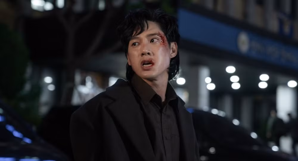 Park Sung Hoon nổi tiếng với hình tượng phản diện trên màn ảnh.