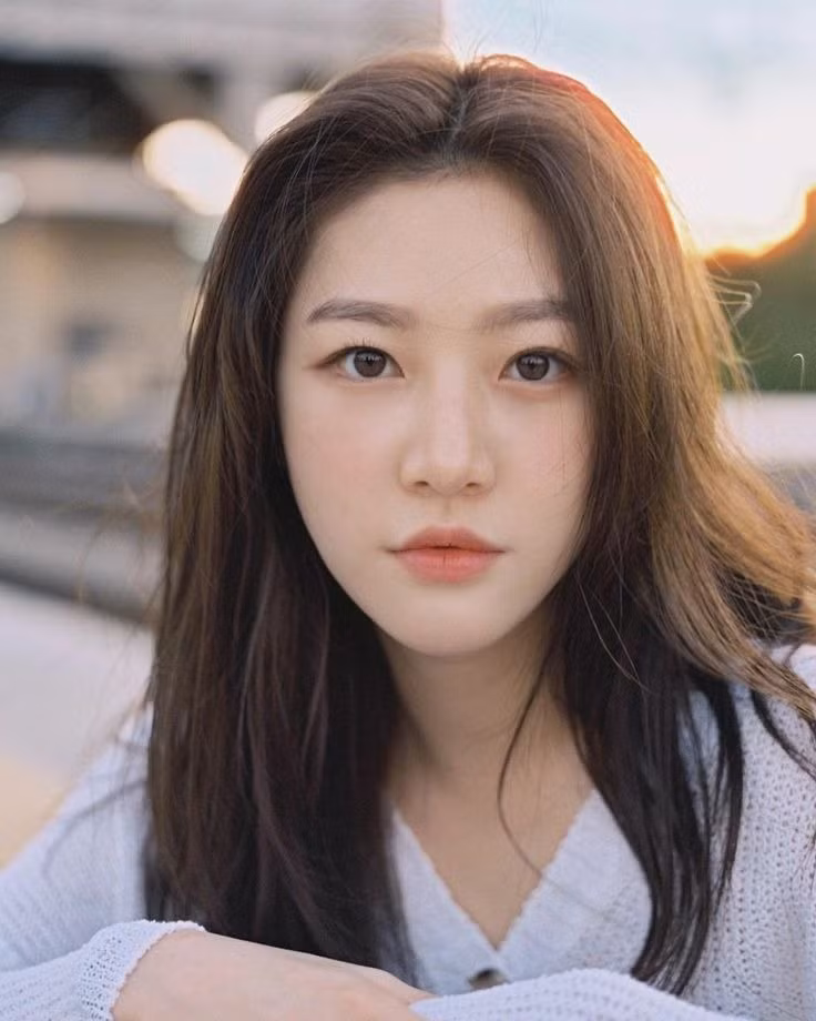 Bi kịch bủa vây Kim Sae Ron sau vụ gây tai nạn do say rượu.