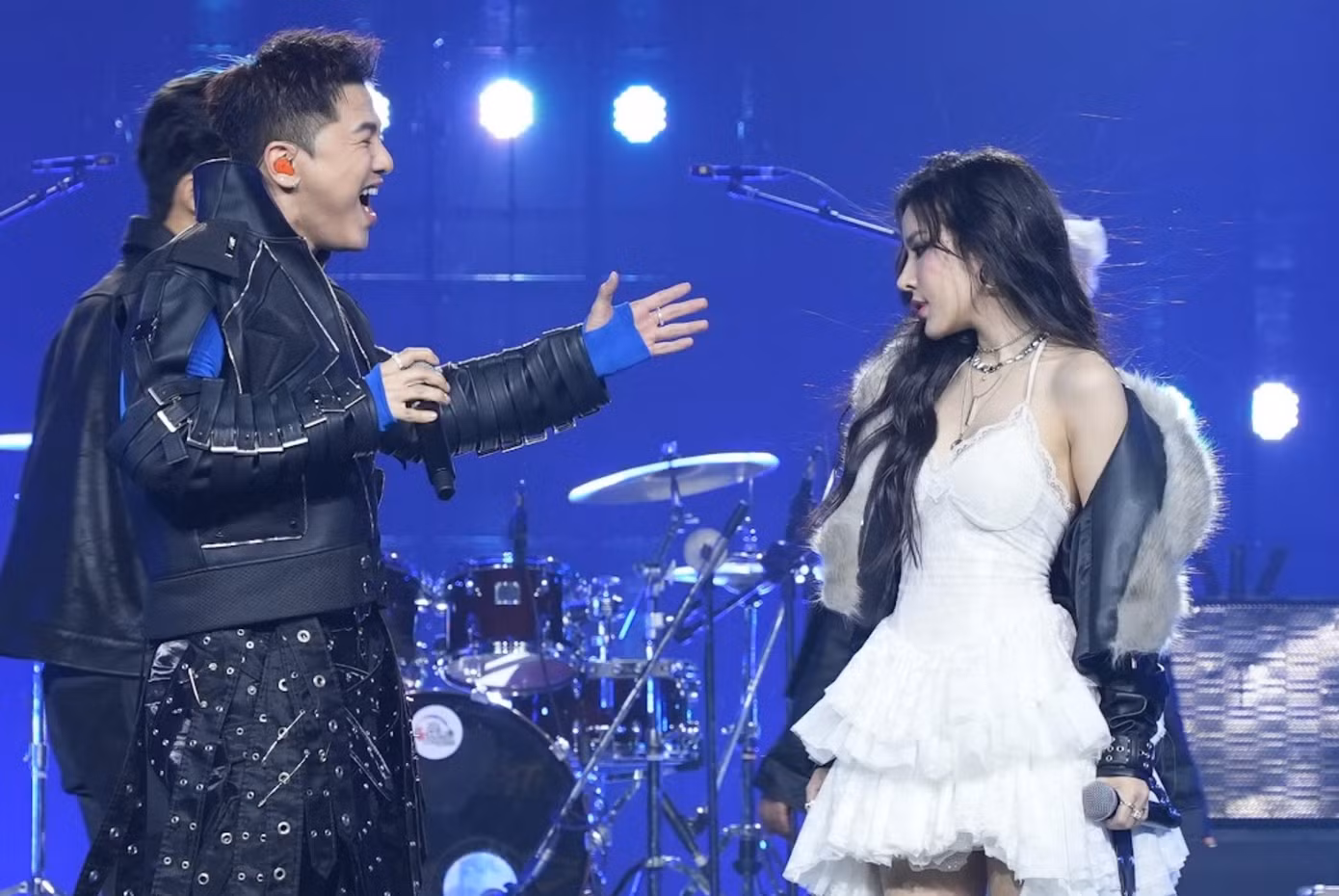 Các cặp diễn trong live show 3 Bài hát của chúng ta.