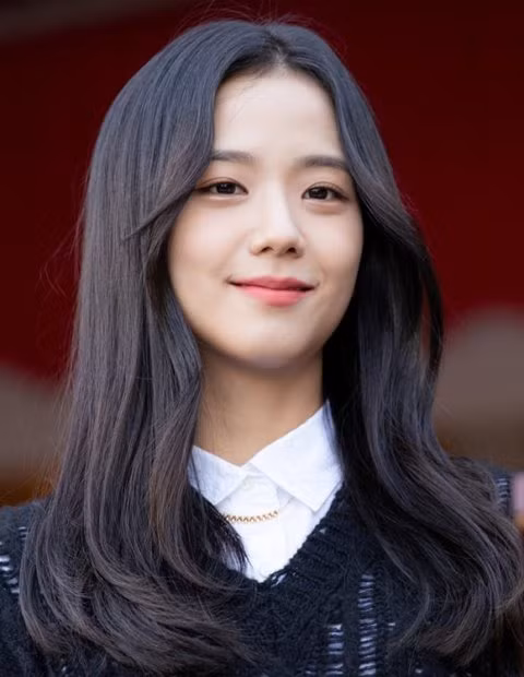 Jisoo hóa thân thành nữ sinh trung học 17 tuổi Ji Hye, đóng cặp cùng Lee Min Ho. Trong truyện gốc, Ji Hye thuộc tuyến phụ nhưng có nhiều đất diễn không kém gì nhân vật chính.