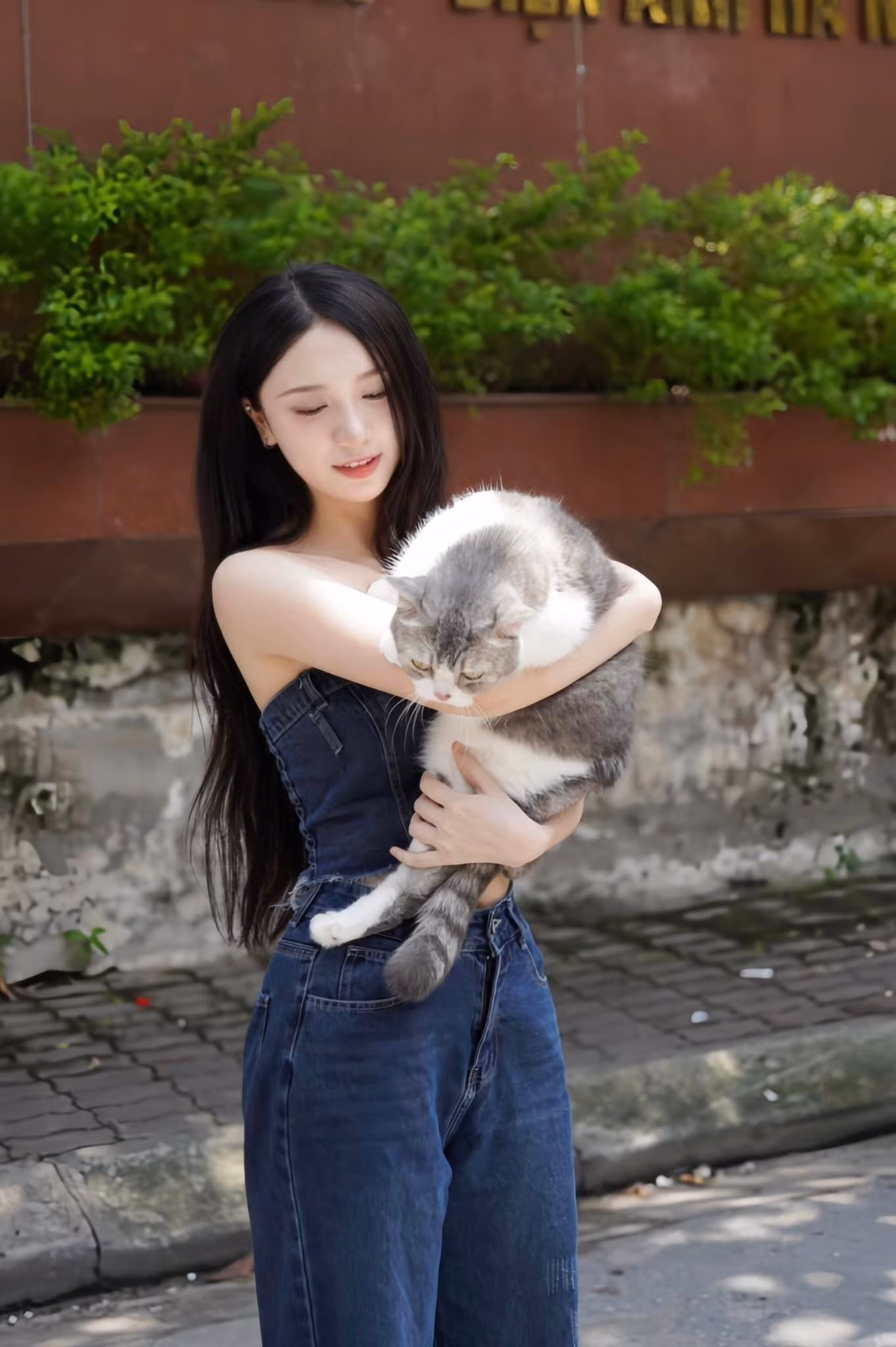 Nữ diễn viên được khen thăng hạng nhan sắc sau mỗi lần lên sóng phim giờ vàng.
