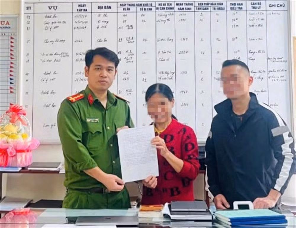 Chị N.T.L vui mừng, gửi lời cảm ơn đến Công an huyện Quỳnh Phụ đã giúp chị kịp thời ngăn chặn vụ lừa đảo.