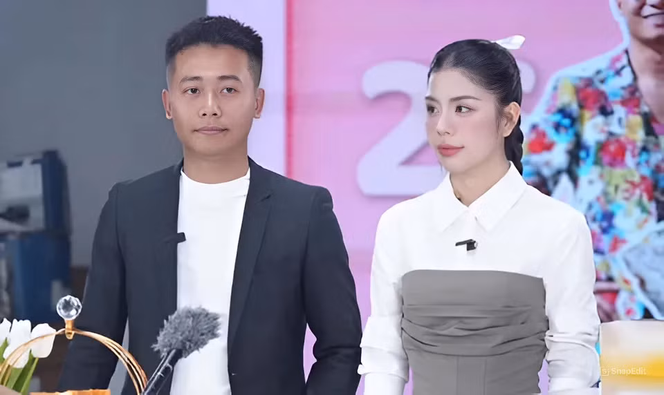 Quang Linh Vlog và Hằng Du Mục