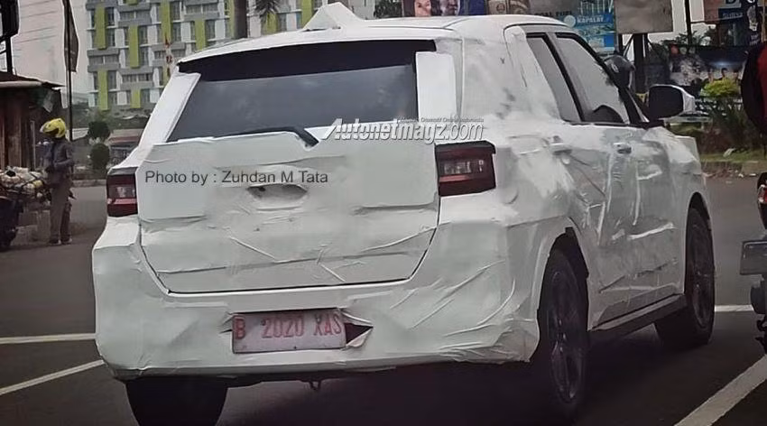Daihatsu Rocky lộ ảnh chạy thử tại Indonesia vào cuối năm 2020.