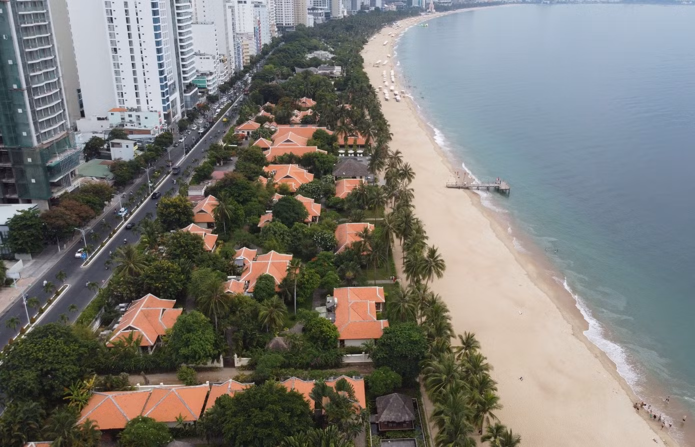 Ông Nguyễn Tấn Tuân nói rằng tỉnh Khánh Hoà không "hợp thức hoá" cho các dự án sai phạm so với quy hoạch ở TP. Nha Trang. (Ảnh: C.H)