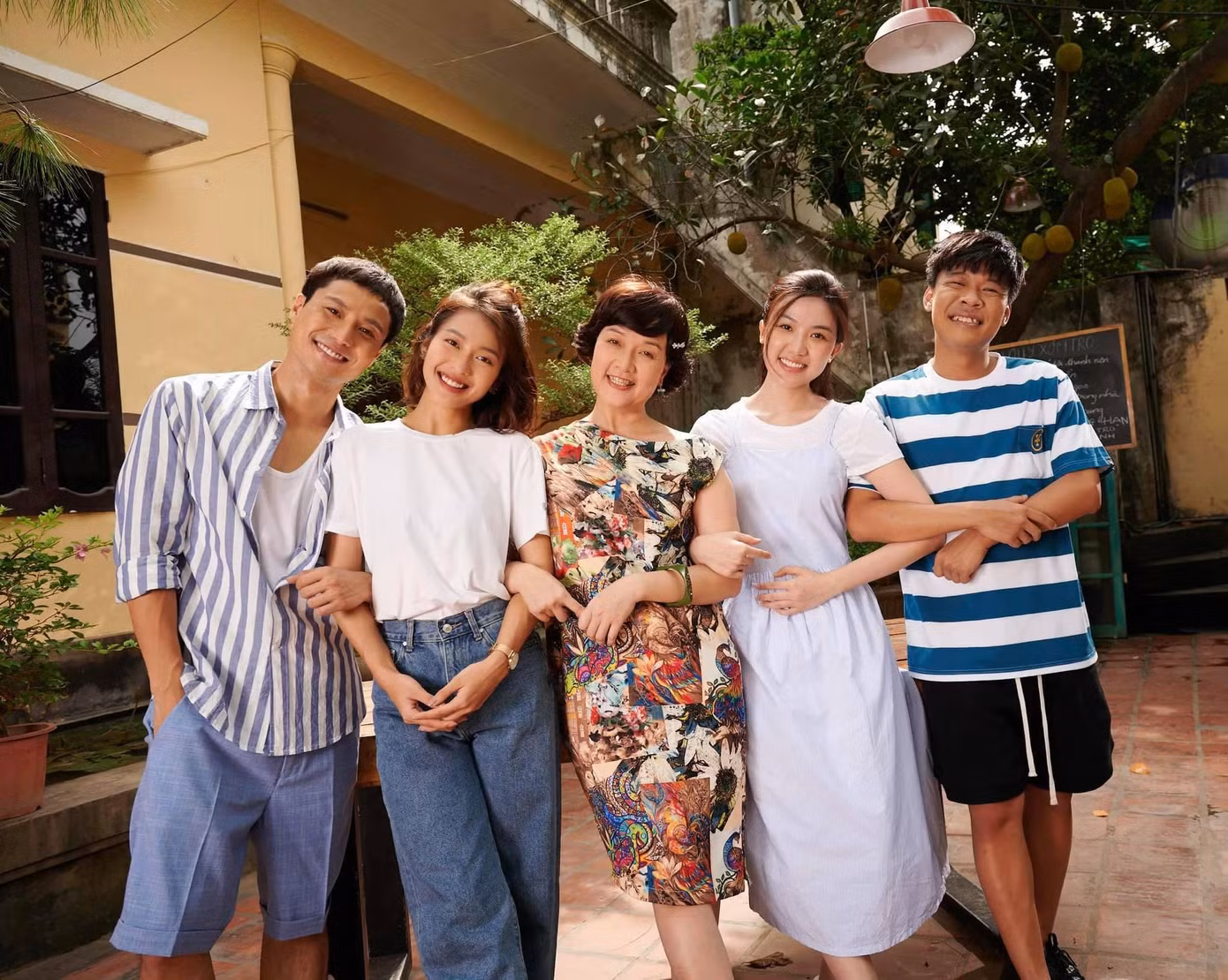 Sau vai Trà tiểu tam, Lương Thanh có cú lội ngược dòng với vai cô gái hiền lành, trong sáng- Thục Anh ở bộ phim “11 tháng 5 ngày”.