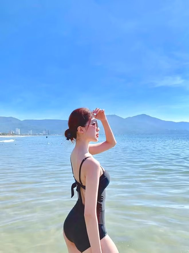 Sở hữu nhan sắc xinh đẹp và thân hình cân đối, Lương Thanh từng có ý định tham gia cuộc thi nhan sắc, nhưng sau đó rút lui để theo đuổi ước mơ trở thành diễn viên chuyên nghiệp.