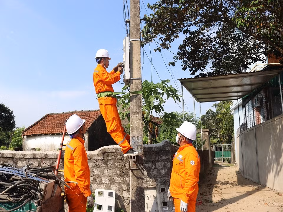 Theo Bộ Công Thương, việc giá điện 3 tháng điều chỉnh một lần sẽ giúp cập nhật đầy đủ các chi phí hơn.