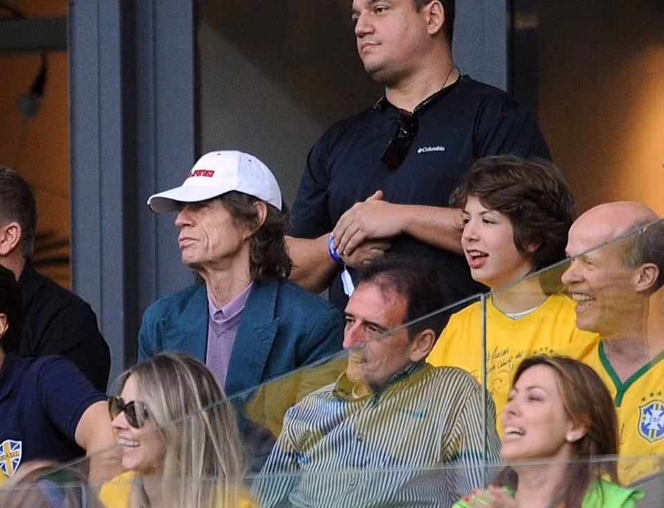 Brazil hãi 'vía đen' thành viên ban nhạc Rolling Stones ảnh 1