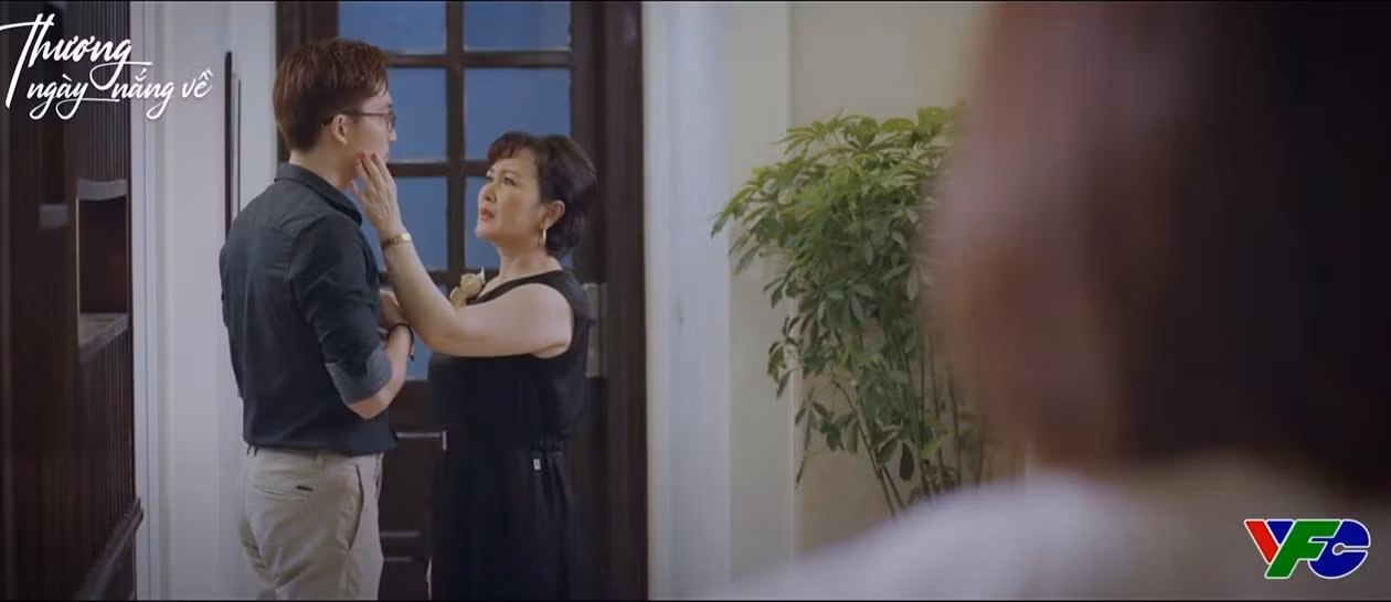Vân Trang vô tình hiểu nhầm mối quan hệ giữa Hoàng Duy và bà Kim Nhung