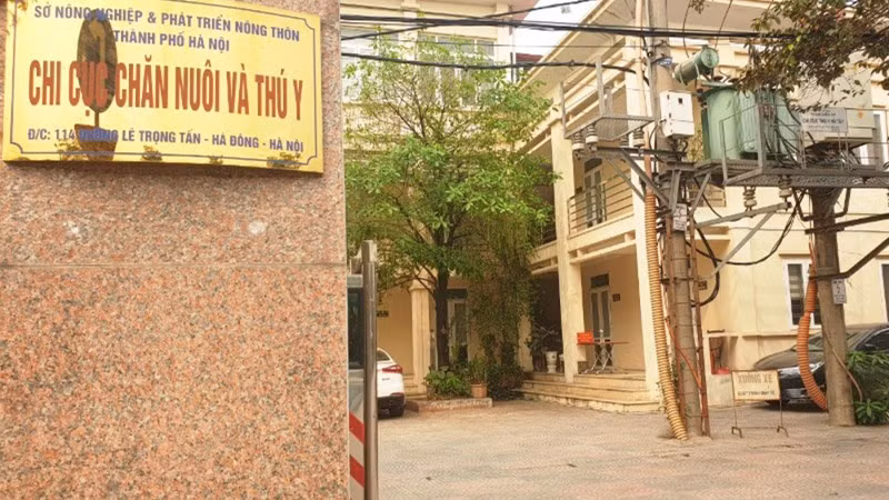 Chi cục Thủy sản Hà Nội sẽ sáp nhập vào Chi cục Chăn nuôi và Thú y Hà Nội, đổi tên thành Chi cục Chăn nuôi, Thủy sản và Thú y Hà Nội.