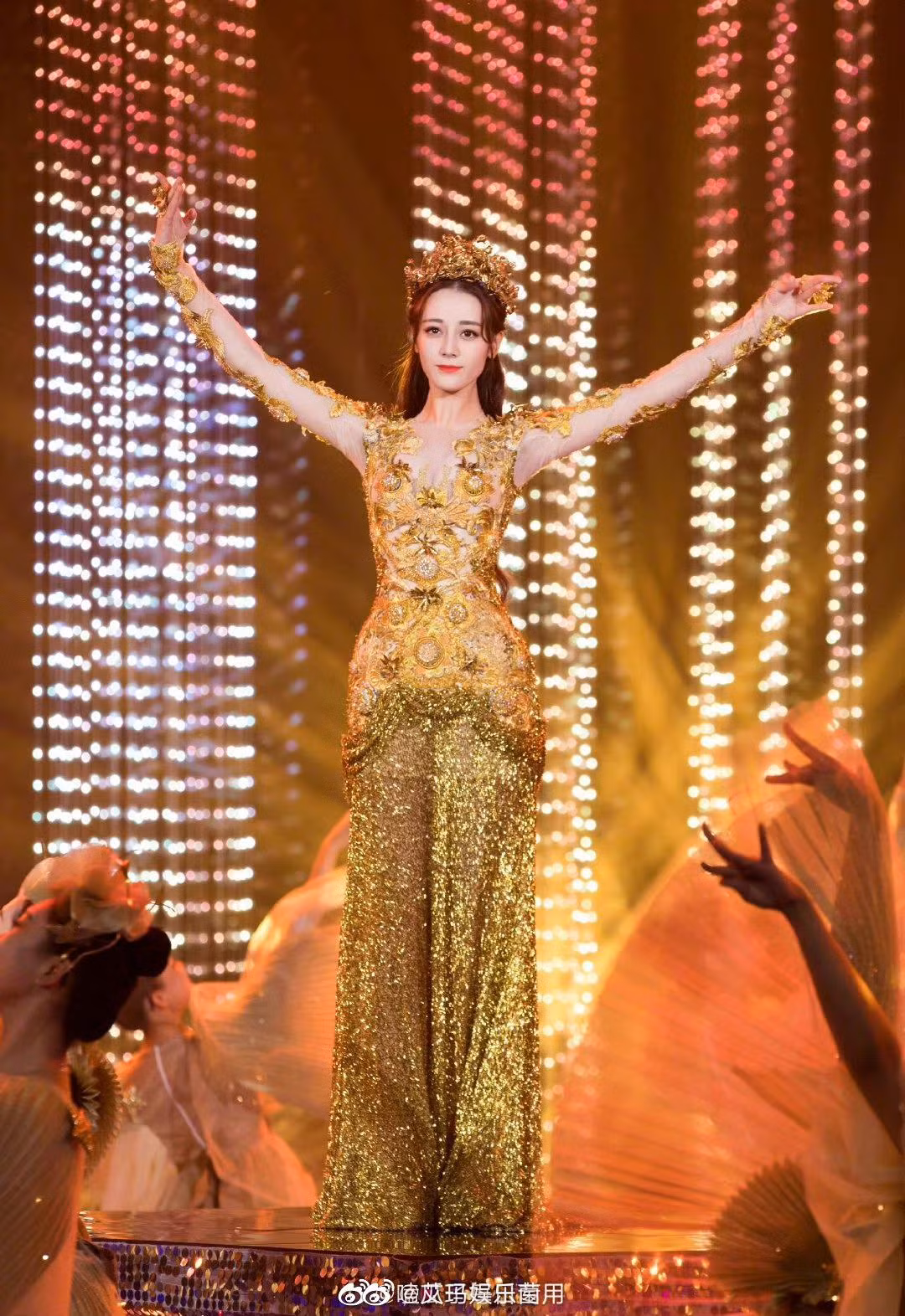 Nữ thần Kim Ưng được trao cho nữ diễn trẻ có thành tích nổi bật nhất trong vòng hai năm.
