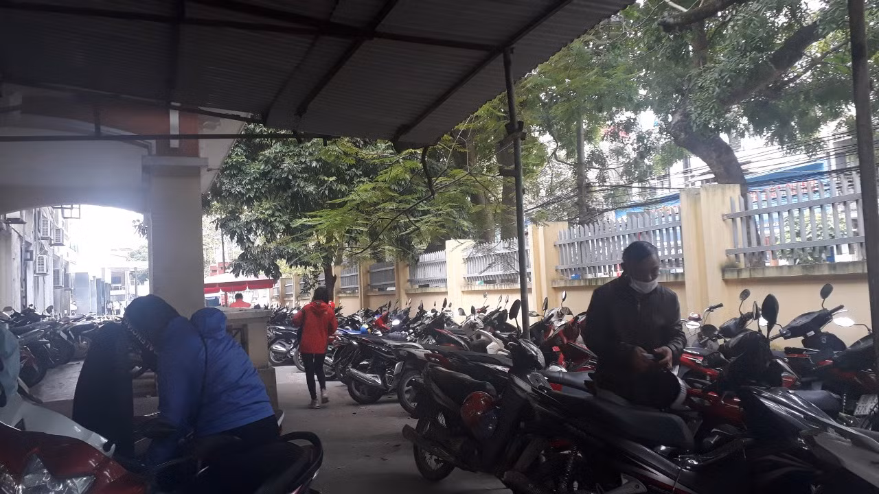 Chủ tịch tỉnh Bắc Giang chỉ đạo kiểm tra việc trông xe thu tiền trái quy định ảnh 1