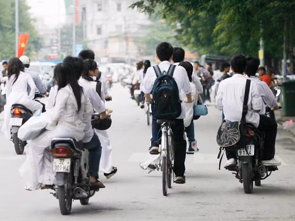Những hình ảnh này đang xấu đi nét thanh lịch của học sinh Hà thành