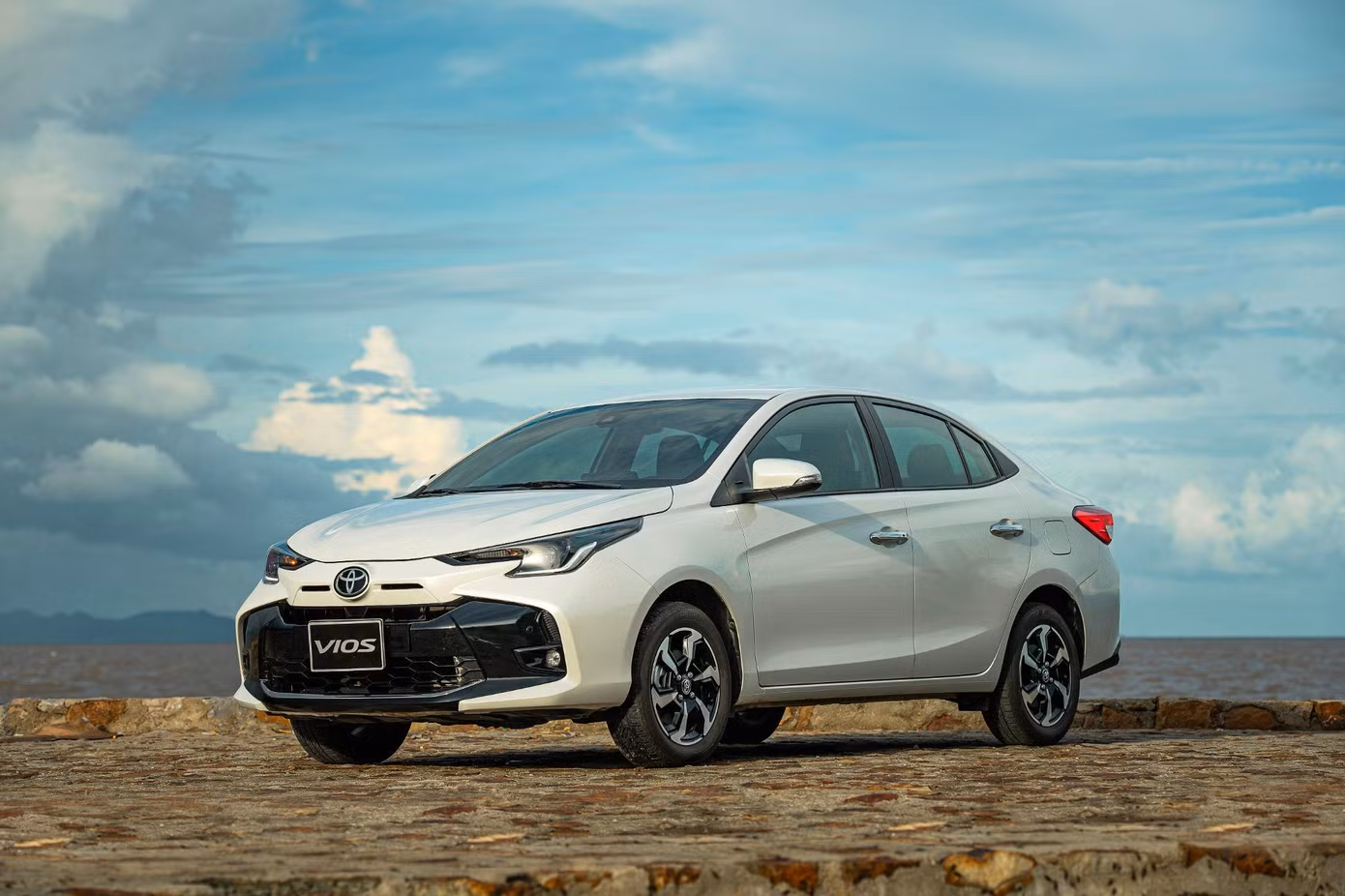 Năm 2024, Toyota Vios giữ vững vị trí số 1 phân khúc sedan hạng B