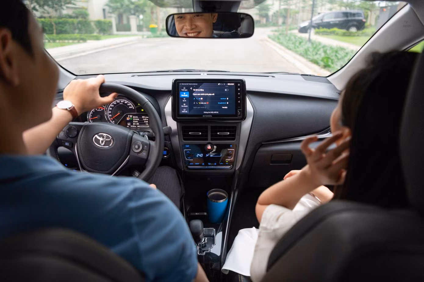 Vios giờ đây cũng là lựa chọn của người trẻ cho chiếc xe đầu tiên, chiếc xe gia đình