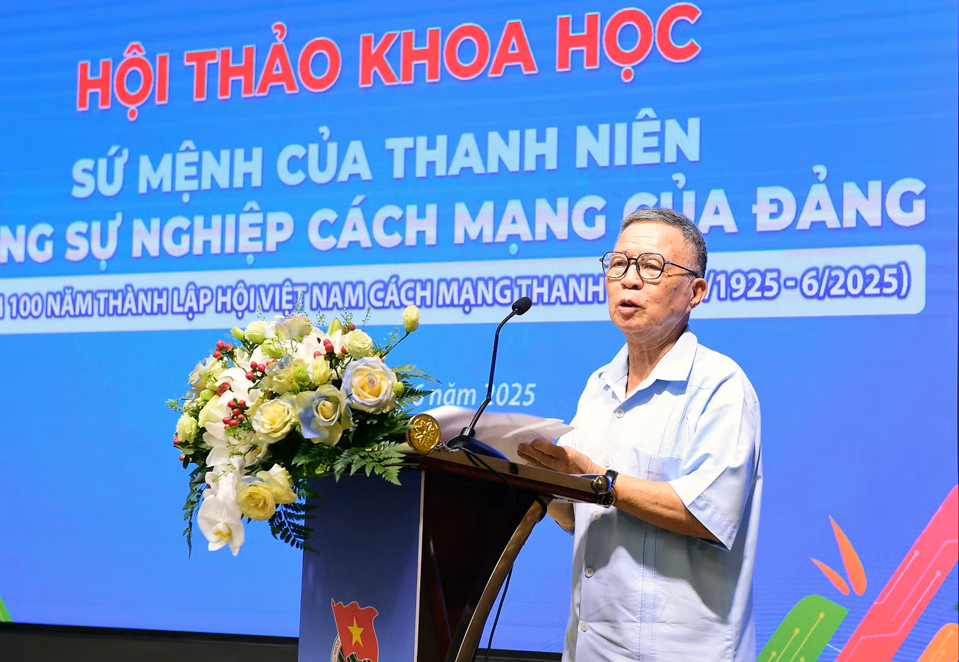 PGS.TS. Nguyễn Quốc Bảo - Nguyên Quyền Trưởng khoa Tư tưởng Hồ Chí Minh, Học viện Báo chí và Tuyên truyền chia sẻ tại hội thảo. Ảnh: Xuân Tùng