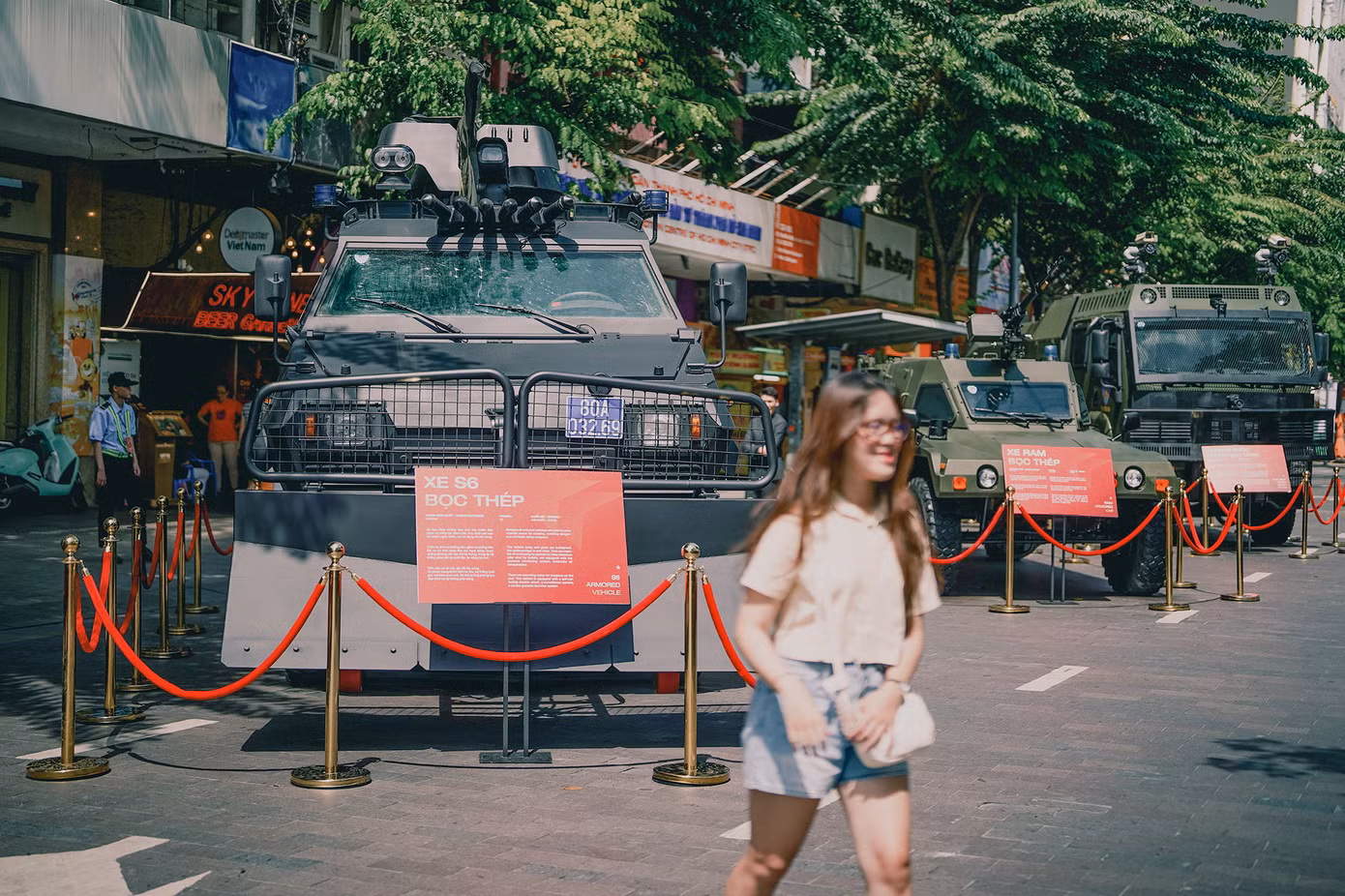 Cùng với hơn 20 hợp phần trải nghiệm ứng dụng công nghệ số và các màn trình diễn, đồng diễn đặc sắc, triển lãm đa giác quan và bảo tàng trưng bày “Vinh quang Công an nhân dân Việt Nam” đã góp phần giới thiệu đến người dân TPHCM hình ảnh hiện đại, chuyên nghiệp của lực lượng CAND.