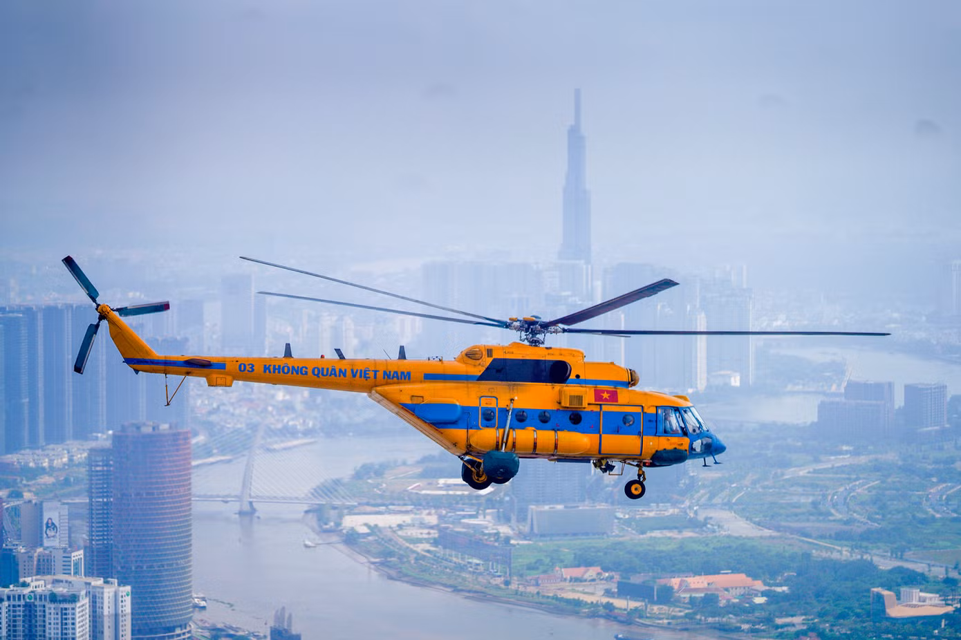 Dự kiến, các đội hình bay sẽ thực hiện tổng duyệt vào trung tuần tháng 4 trước khi tham gia trình diễn chính thức trong lễ kỷ niệm 50 năm Ngày thống nhất đất nước vào sáng 30/4 tại TPHCM.