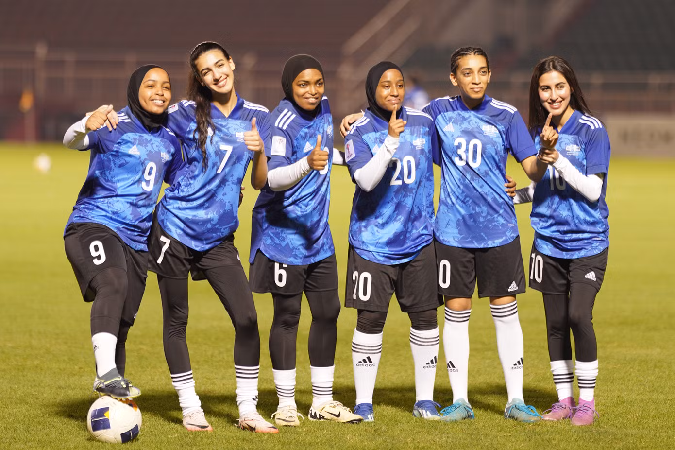 Nét đẹp các tuyển thủ Abu Dhabi thu hút khán giả.