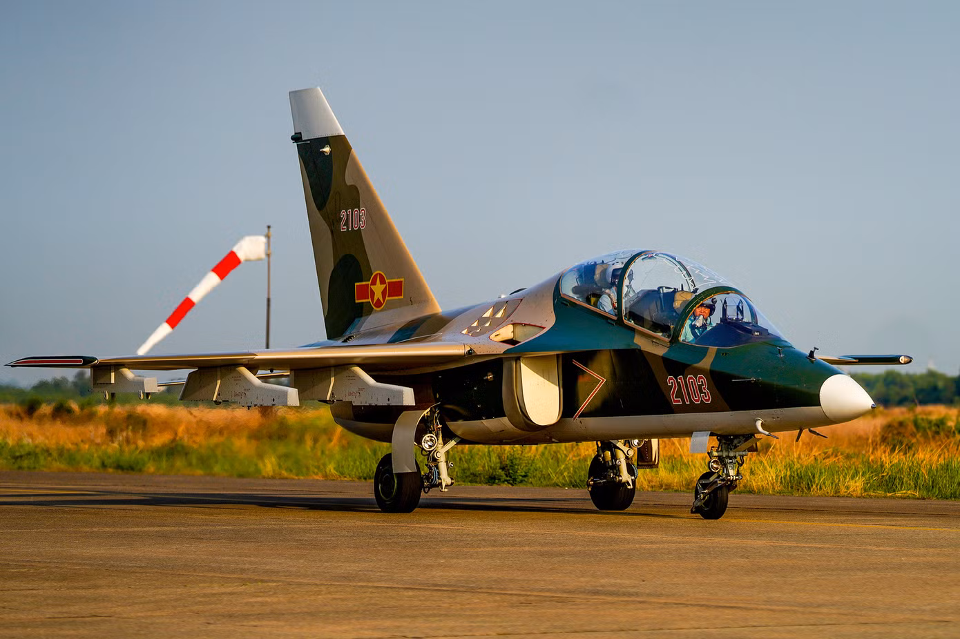 Yak-130 được trang bị cho Trung đoàn 940, Trường Sĩ quan Không quân, Quân chủng Phòng không - Không quân từ năm 2021.