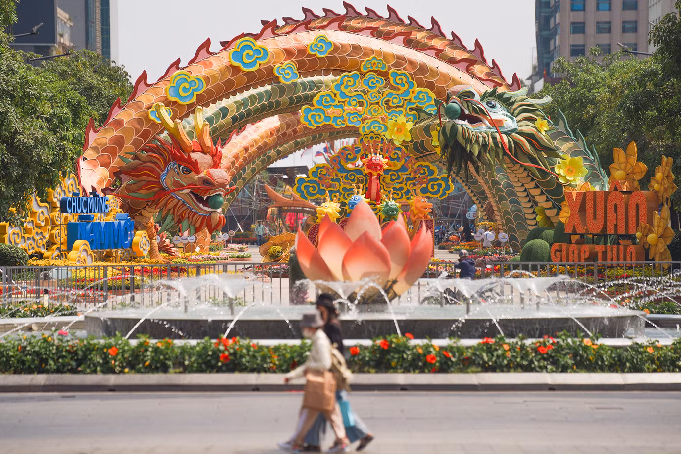 Theo ước tính của Ban tổ chức, có khoảng 10 triệu hình ảnh liên quan Đường hoa Nguyễn Huệ 2024 cập nhật trên các phương tiện truyền thông, mạng xã hội trong dịp Tết Giáp Thìn 2024.