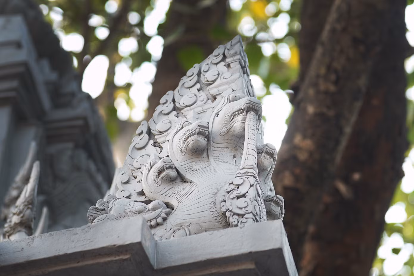 Tại TPHCM hiện nay có hai ngôi chùa Phật giáo Nam tông Khmer là chùa Chantarangsay và chùa Pothiwong tại quận Tân Bình.