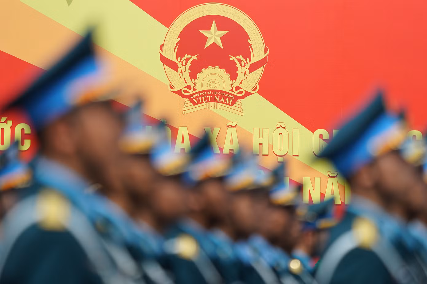 Với mỗi cán bộ, chiến sĩ, được góp mặt trong đội diễu binh, diễu hành tại Lễ Kỷ niệm 50 năm Ngày Giải phóng miền Nam, thống nhất đất nước, không chỉ là nhiệm vụ, mà là vinh dự thiêng liêng, là khoảnh khắc đánh dấu tuổi trẻ được cống hiến cho Tổ quốc.