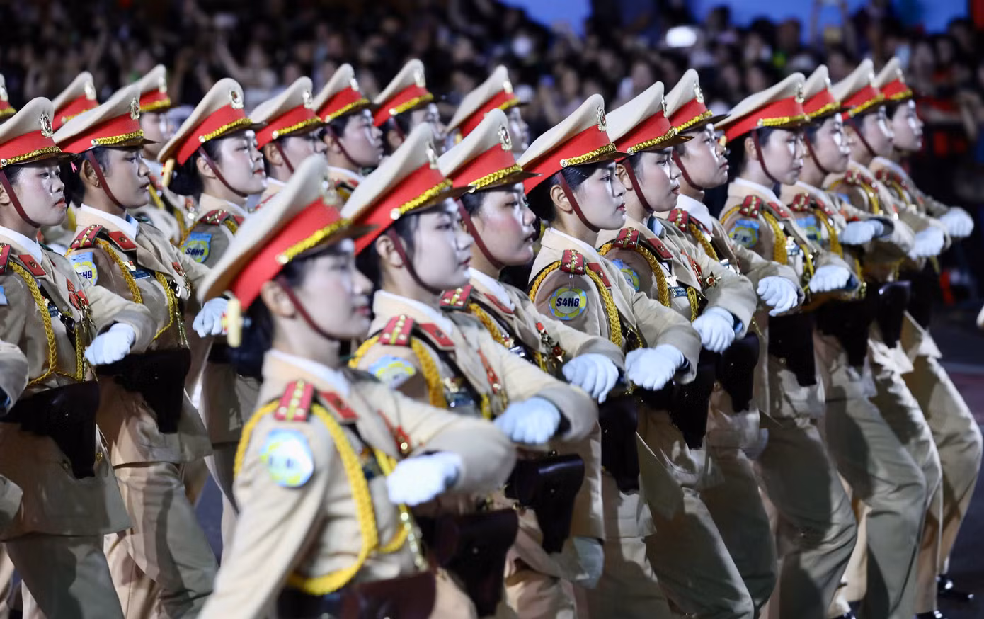 Khối nữ Cảnh sát giao thông.