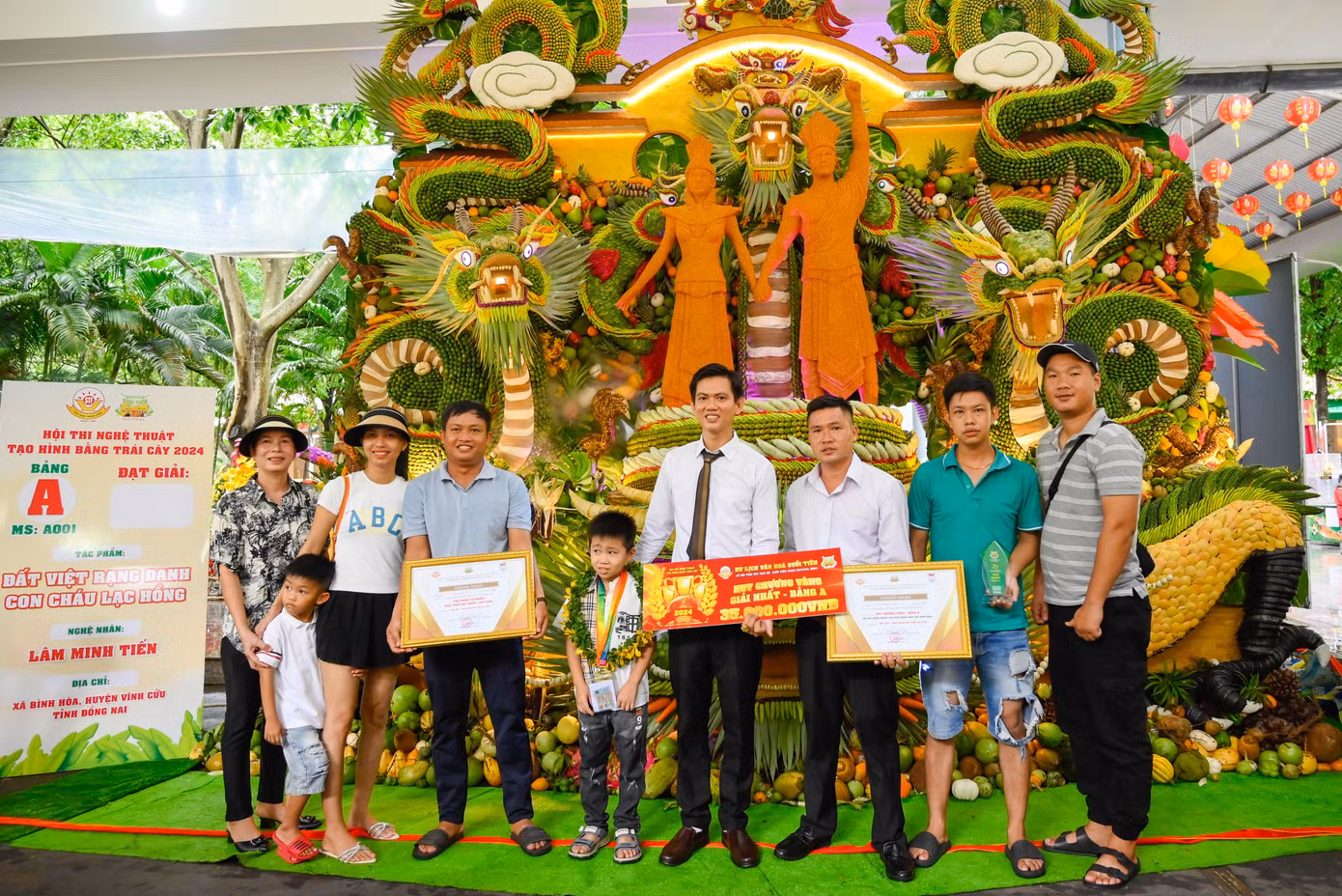 Nghệ nhân Lâm Minh Tiến (Đồng Nai) giành huy chương Vàng ở bảng A