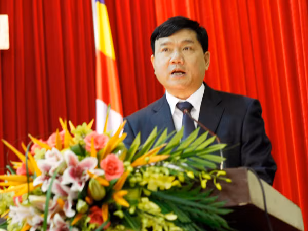 ộ trưởng Bộ GTVT - Phó Chủ tịch Thường trực Uỷ ban ATGT Quốc gia Đinh La Thăng phát biểu tại Lễ cầu siêu. Ảnh: Tuấn Nguyễn
